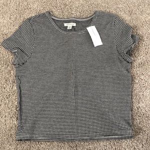 checkered tee shirt